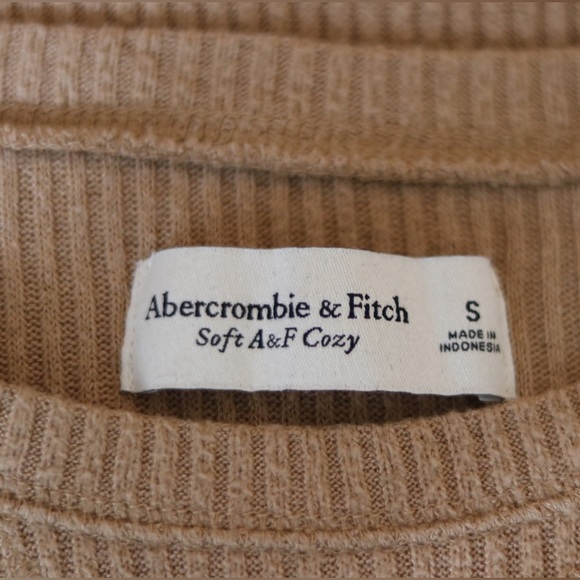 Beige Abercrombie and Fitch Long sleeve shirt - Picture 7 of 7